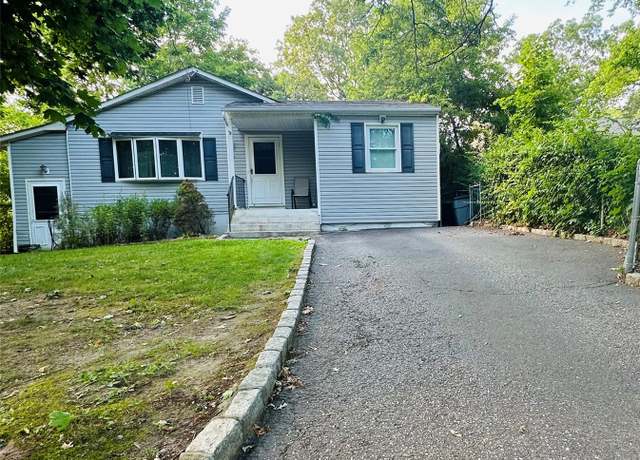 Property at 7 Oaklawn Ave, Farmingville, NY 11738, 4 beds, 2 baths