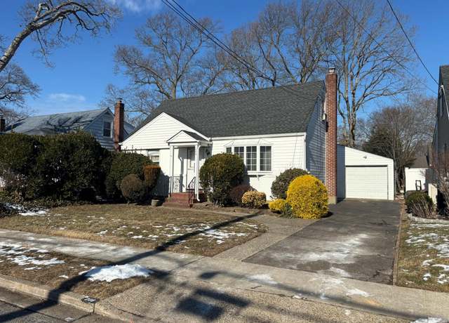 Property at 208 Elsie Ave, Merrick, NY 11566, 4 beds, 1.5 baths