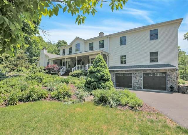 Property at 225 Berry Rd, Monroe, NY 10950, 5 beds, 3.5 baths