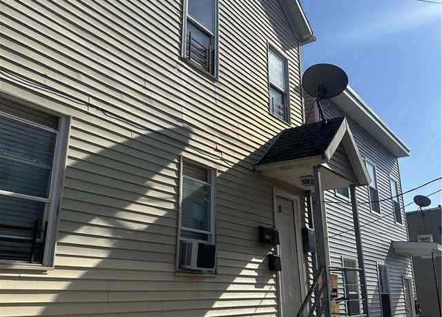 Property at 8 Stewart Pl, Yonkers, NY 10701, 7 beds, 3 baths