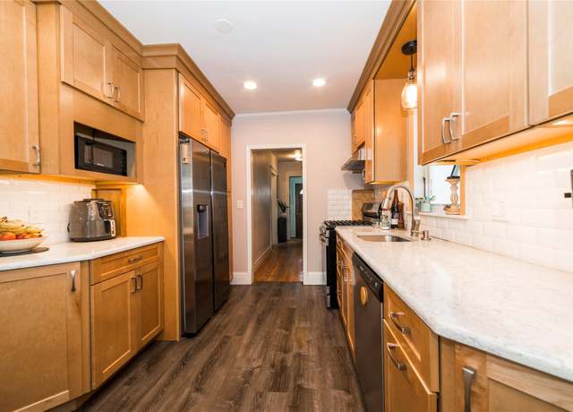 Property at 168 4th St, New Rochelle, NY 10801, 4 beds, 1 bath