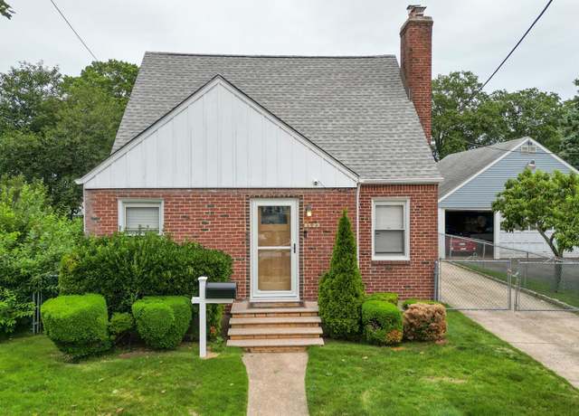 Property at 85-23 264th St, Floral Park, NY 11001, 4 beds, 2 baths