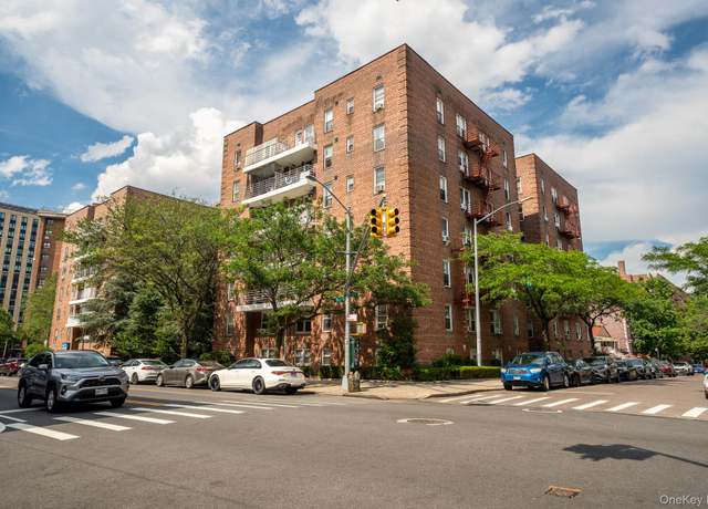 Property at 62-59 108th St Unit 4N, Forest Hills, NY 11375, 2 beds, 1 bath