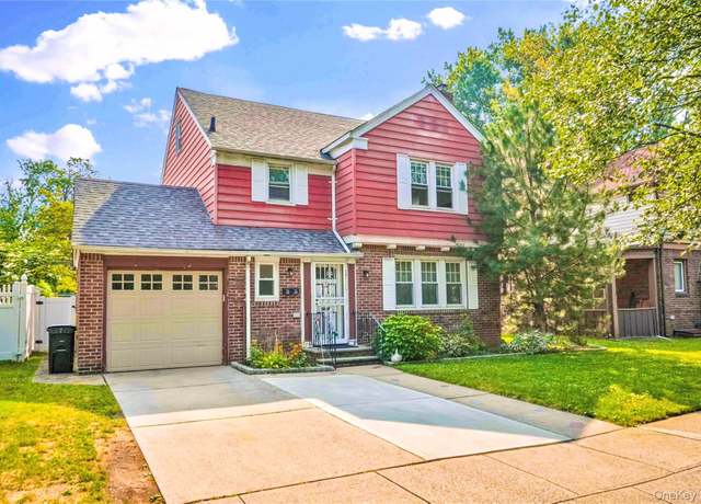 Property at 3029 143rd St, Flushing, NY 11354, 3 beds, 2.5 baths