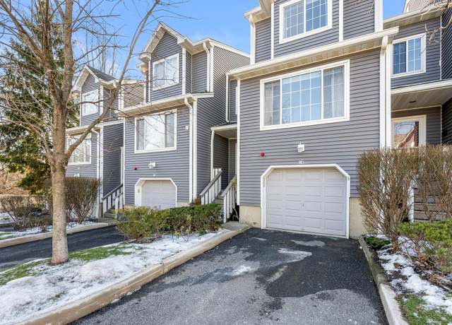 Property at 16 Woodland Ter, Nanuet, NY 10954, 2 beds, 2.5 baths