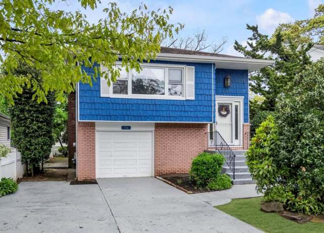 Property at 76 Melrose Ave, Lynbrook, NY 11563, 4 beds, 2 baths