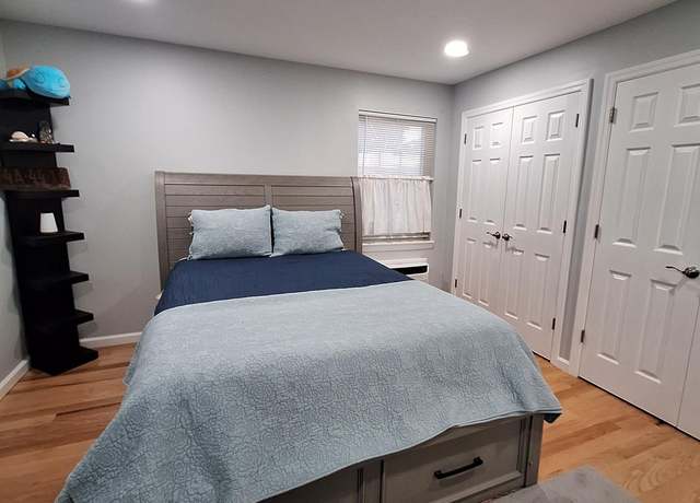 Property at 324 Post Ave Unit 5-J, Westbury, NY 11590, 1 bed, 1 bath