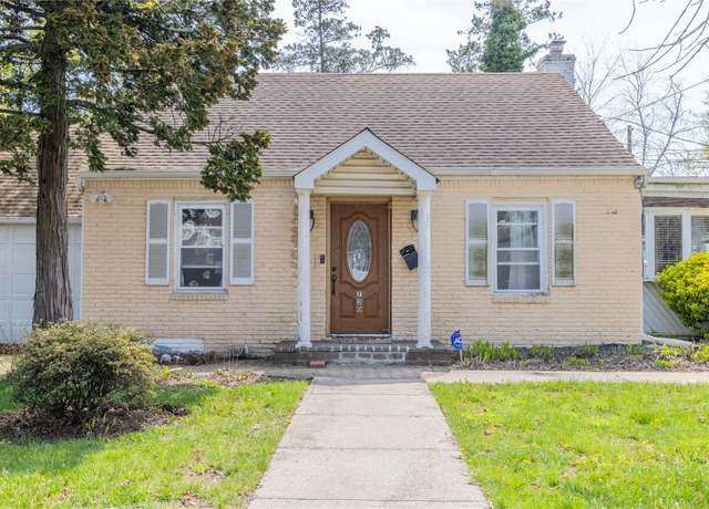 Property at 730 Goodrich St, Uniondale, NY 11553, 3 beds, 1 bath