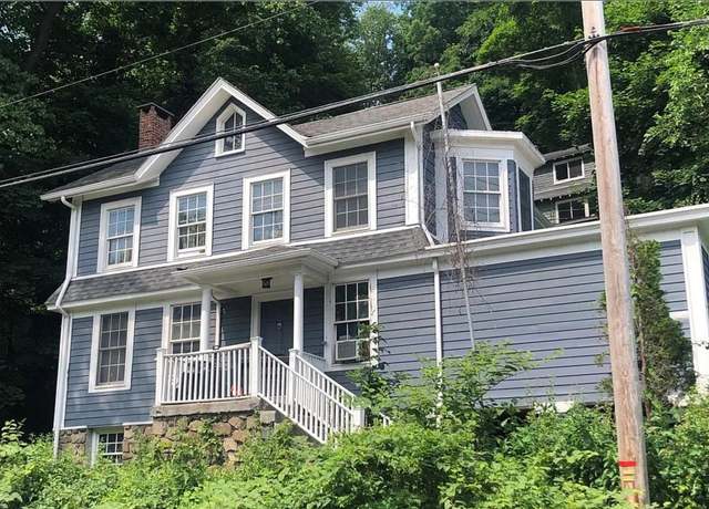 Property at 2 Shadyside Ave, Nyack, NY 10960, 4 beds, 2.5 baths