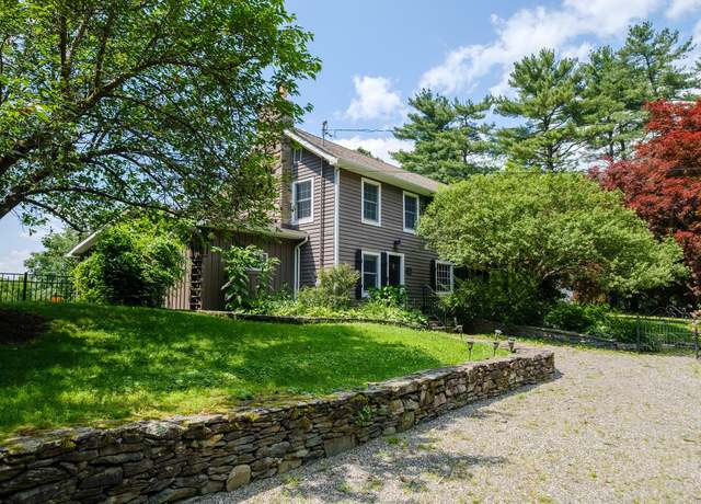 Property at 26 Curry Ln, Hyde Park, NY 12538, 5 beds, 4.5 baths