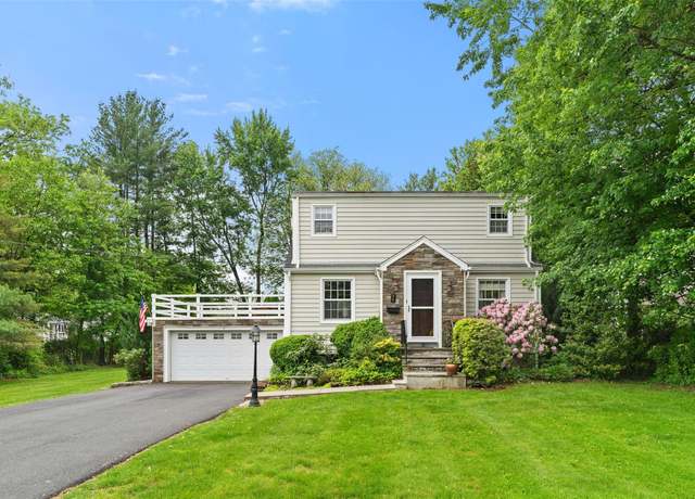 Property at 7 Beechwood Rd, Blauvelt, NY 10913, 4 beds, 2 baths
