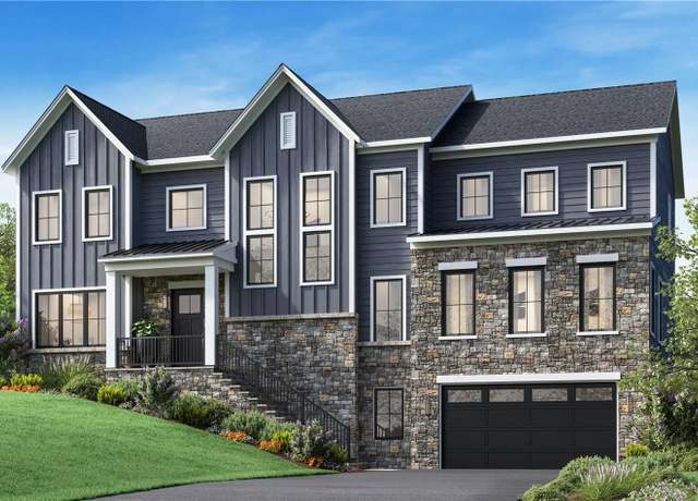 Property at 7 Sequoia Cir #7, Manhasset, NY 11030, 4 beds, 4.5 baths