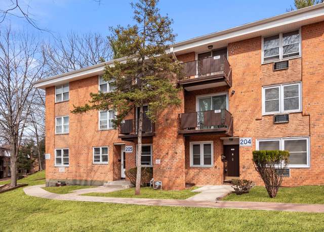 Property at 204 Kearsing Pkwy, Monsey, NY 10952, 2 beds, 2.5 baths