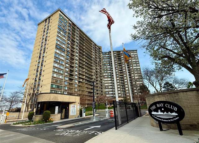 Property at 2 Bay Club Dr Unit 17Z2, Bayside, NY 11360, 1 bed, 1 bath