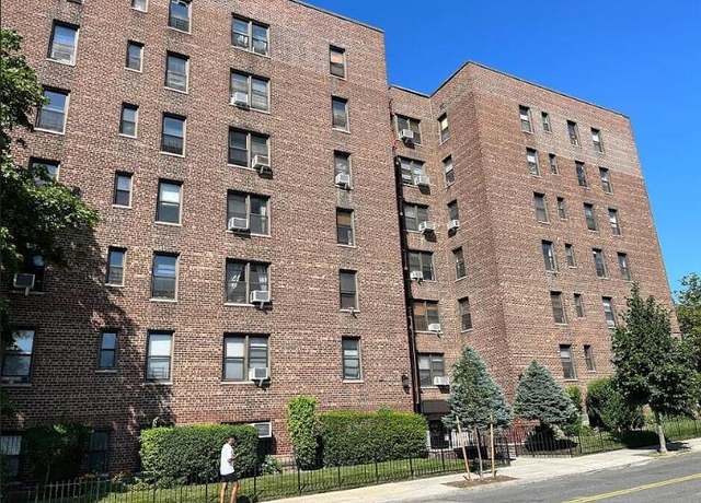 Property at 84-23 Manton St Unit 4A, Briarwood, NY 11435, 1 bath