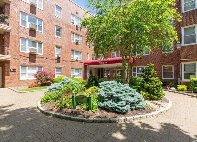Property at 75 S Middle Neck Rd Unit 3T, Great Neck, NY 11021, 1 bed, 1 bath