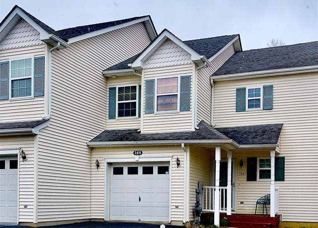 Property at 164 Pinebrook Dr, Hyde Park, NY 12538, 2 beds, 2.5 baths