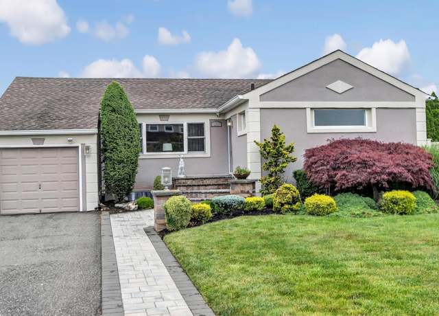 Property at 20 Margaret Rd, Massapequa, NY 11758, 3 beds, 2.5 baths