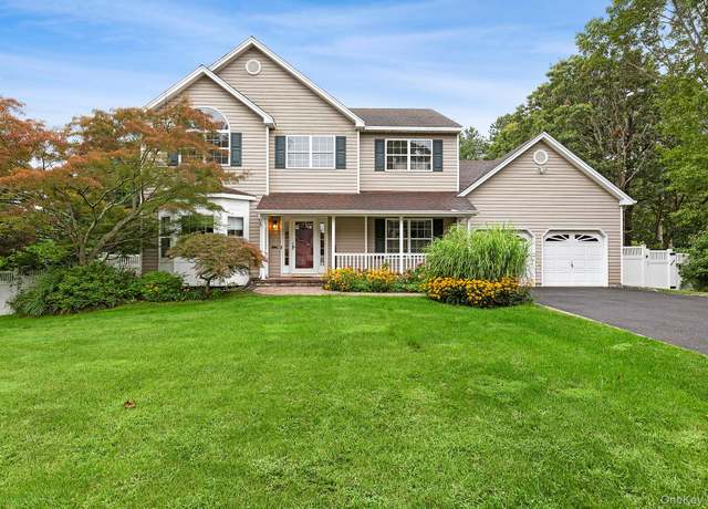 Property at 22 Embassy Rd, Selden, NY 11784, 4 beds, 2.5 baths