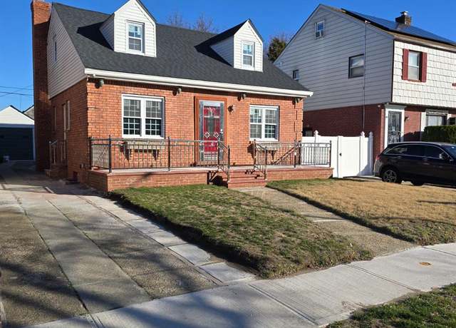 Property at 11841 225th St, Cambria Heights, NY 11411, 5 beds, 3 baths