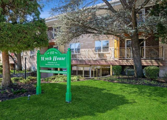 Property at 157 Hempstead Ave Unit B2, Lynbrook, NY 11563, 2 beds, 1.5 baths
