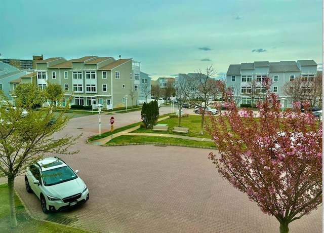 Property at 162 Commodore Cir E, Arverne, NY 11692, 5 beds, 4 baths