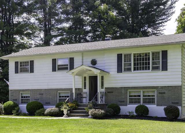 Property at 1215 Route 82, Hopewell Junction, NY 12533, 4 beds, 1.5 baths