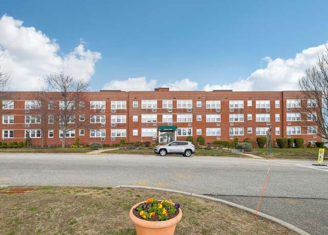 Property at 101 Second St Unit B1, Garden City, NY 11530, 1 bed, 1 bath