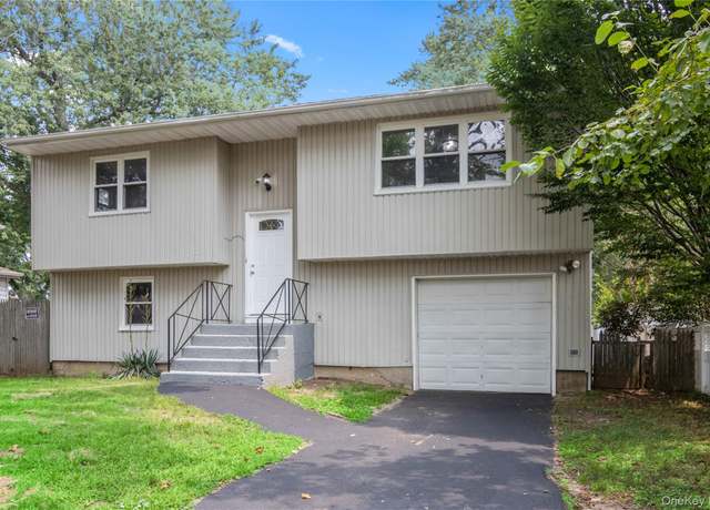 Property at 426 5th St, East Northport, NY 11731, 5 beds, 2 baths