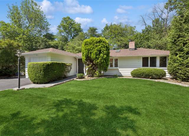 Property at 39 Wellington Rd, Greenvale, NY 11548, 3 beds, 1.5 baths