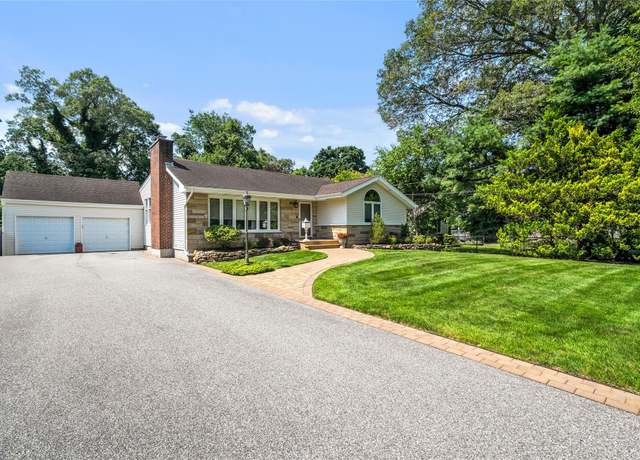 Property at 506 Kime Ave, West Islip, NY 11795, 4 beds, 3.5 baths