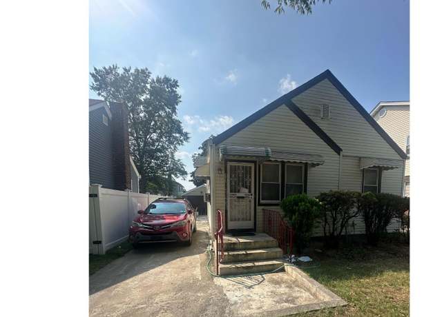 Property at 11836 236th St, Cambria Heights, NY 11411, 3 beds, 2.5 baths