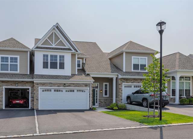 Property at 308 Silver Timber Dr #308, Yaphank, NY 11980, 2 beds, 2.5 baths