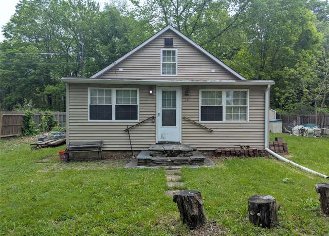 Property at 24 Birch St, Bloomingburg, NY 12721, 2 beds, 2 baths
