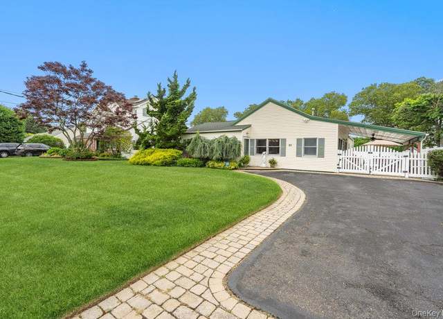 Property at 31 Grand Central Ave, Amityville, NY 11701, 3 beds, 2 baths