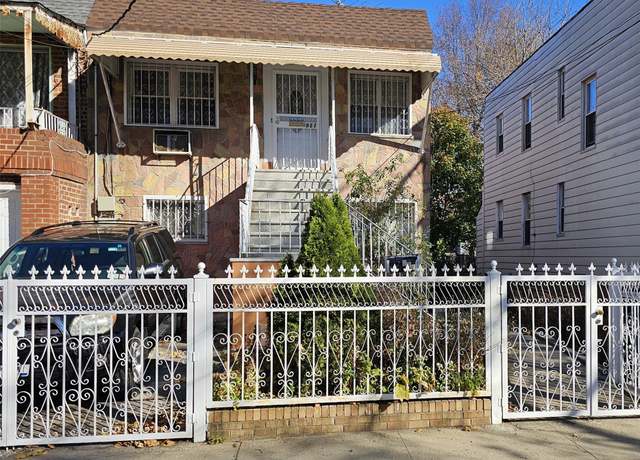 Property at 927 E 227th St, Bronx, NY 10466, 4 beds, 2 baths