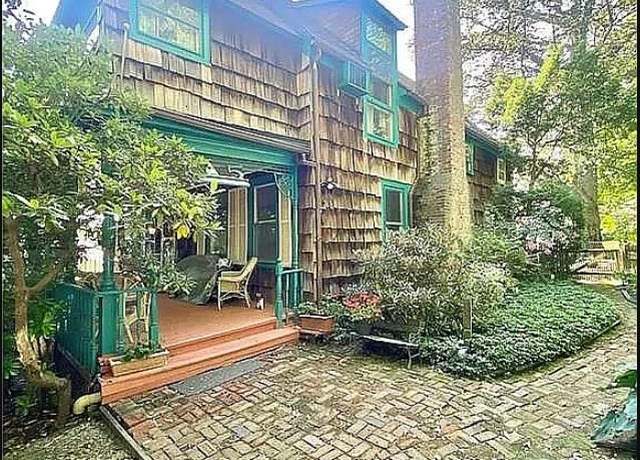 Property at 5 Forkland Ln, Dobbs Ferry, NY 10522, 5 beds, 6.5 baths