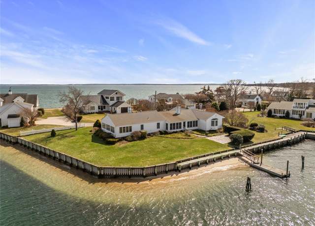 Property at 855 Old Salt Rd, Mattituck, NY 11952, 4 beds, 3 baths