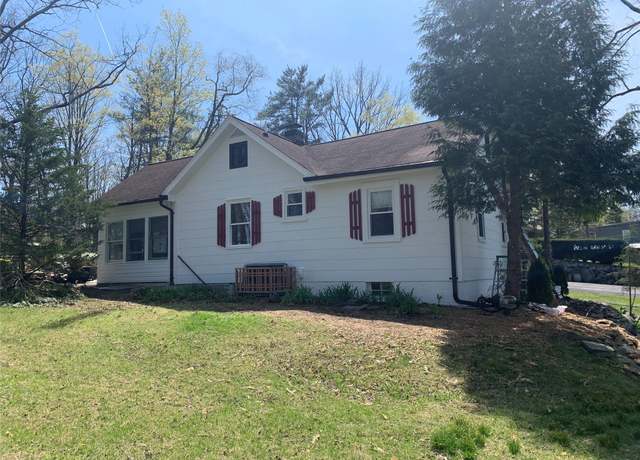 Property at 781 Pine Island Tpke, Warwick, NY 10990, 2 beds, 1 bath