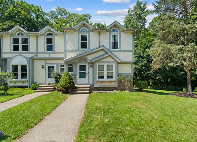 Property at 32 Angela Ct, Beacon, NY 12508, 3 beds, 1.5 baths