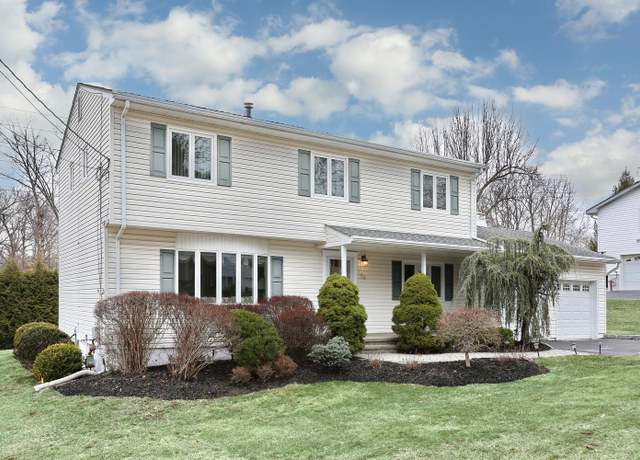 Property at 50 Princeton Dr, Tappan, NY 10983, 4 beds, 2.5 baths