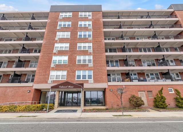 Property at 1 E Broadway Unit 6H, Long Beach, NY 11561, 1 bath