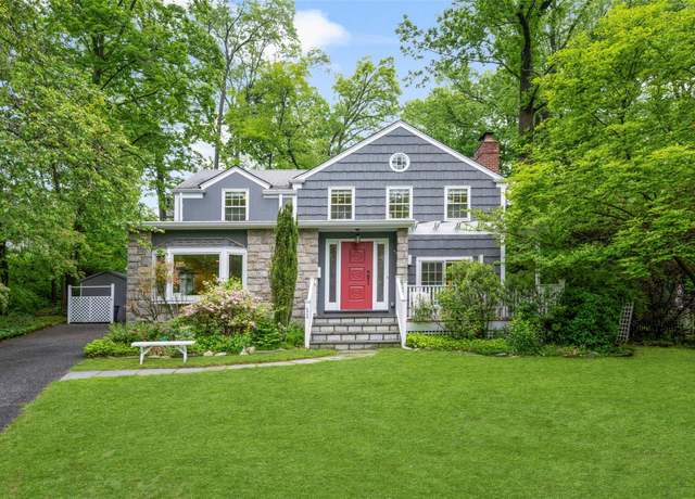 Property at 11 Devon Rd, Larchmont, NY 10538, 3 beds, 2.5 baths