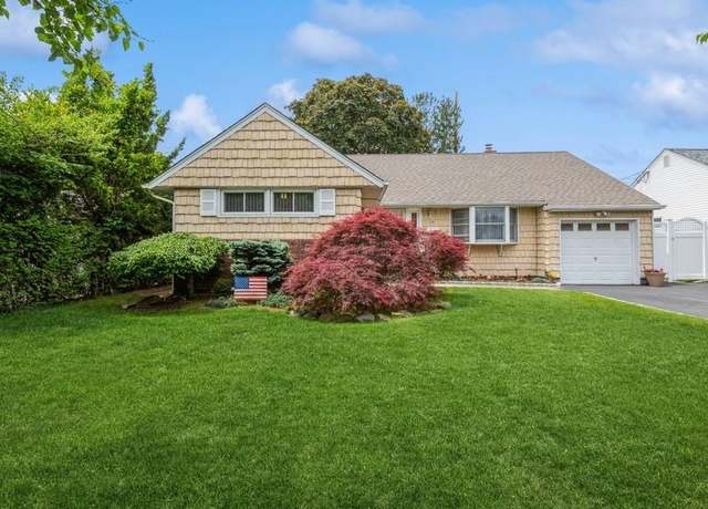 Property at 17 Chester Ave, Massapequa, NY 11758, 3 beds, 2 baths