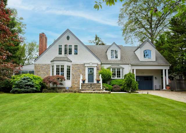 Property at 9 Seneca St E, Massapequa, NY 11758, 4 beds, 2 baths