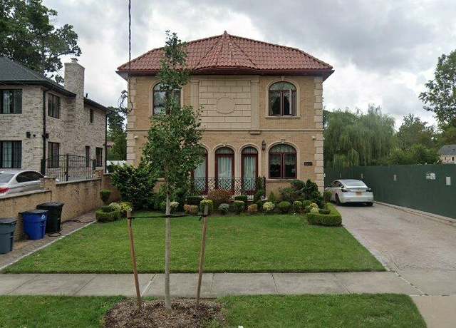 Property at 18130 Tudor Rd, Jamaica, NY 11432, 3 beds, 4.5 baths