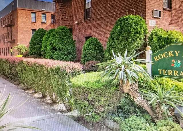 Property at 215-19 48 Ave Unit 2C, Bayside, NY 11364, 2 beds, 1 bath