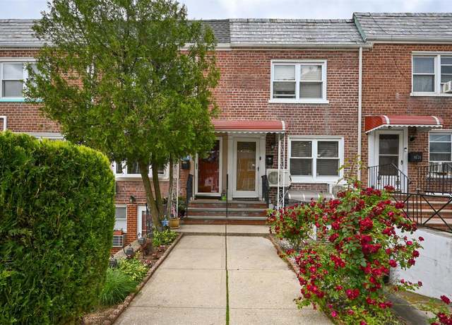 Property at 86-28 256 St, Floral Park, NY 11001, 2 beds, 2 baths