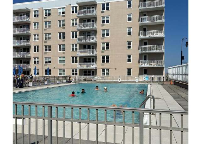 Property at 522 Shore Rd Unit 1D, Long Beach, NY 11561, 1 bed, 1 bath