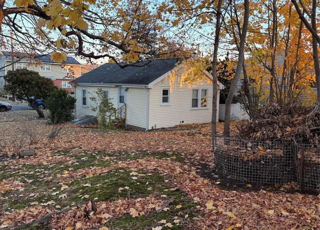 Property at 130 Cayuga Ave, North Bellmore, NY 11710, 2 beds, 1 bath